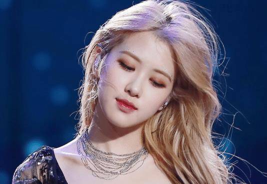 她是澳洲野玫瑰,出道四年没有任何绯闻,朴彩英吸粉点在哪?