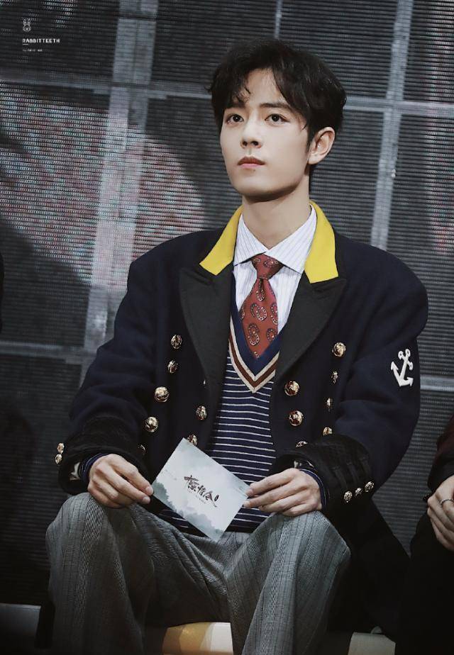 神情凝重似还未出戏,现场展示唱功气场全开_陈情_生活_王一博