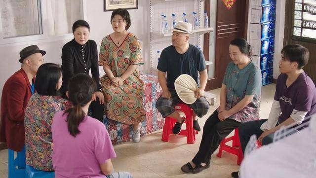 乡村爱情12:王小蒙回归,谢大脚满血复活,戏份重的他依旧是败笔_大个