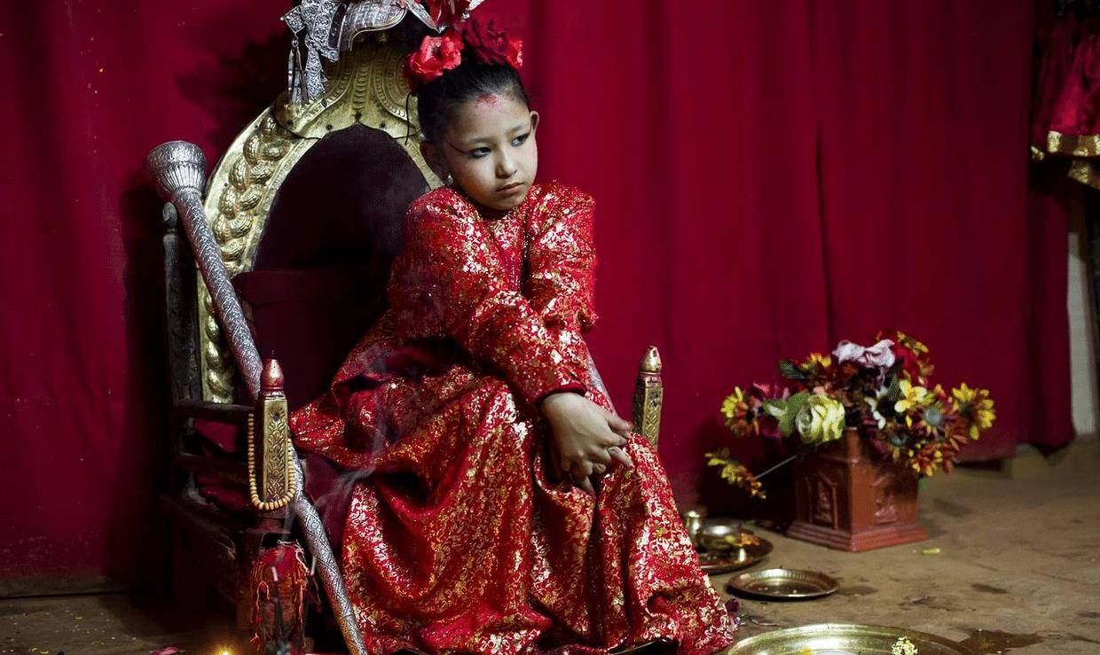 尼泊尔"活女神"不愁嫁?