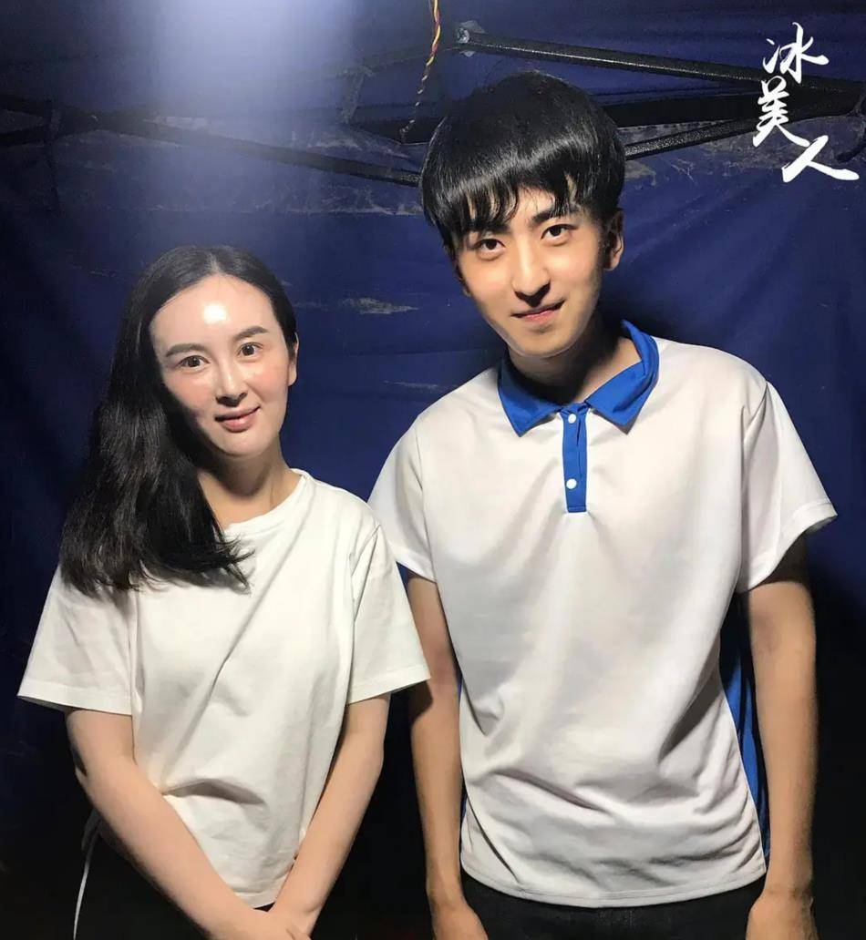 邓超版周芷若当导演了!