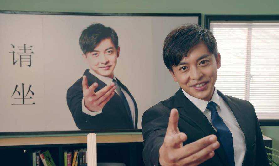 爱情公寓李佳航演技幽默,第二季伴娘张伟参加婚礼,令人难忘_角色_观众