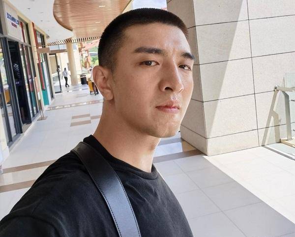 被拍到当街搂抱揉捏后,金瀚张芷溪承认恋情!