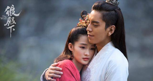 《狼殿下》49集全部上线,李沁王大陆演技获赞,肖战却收到了恶评_角色