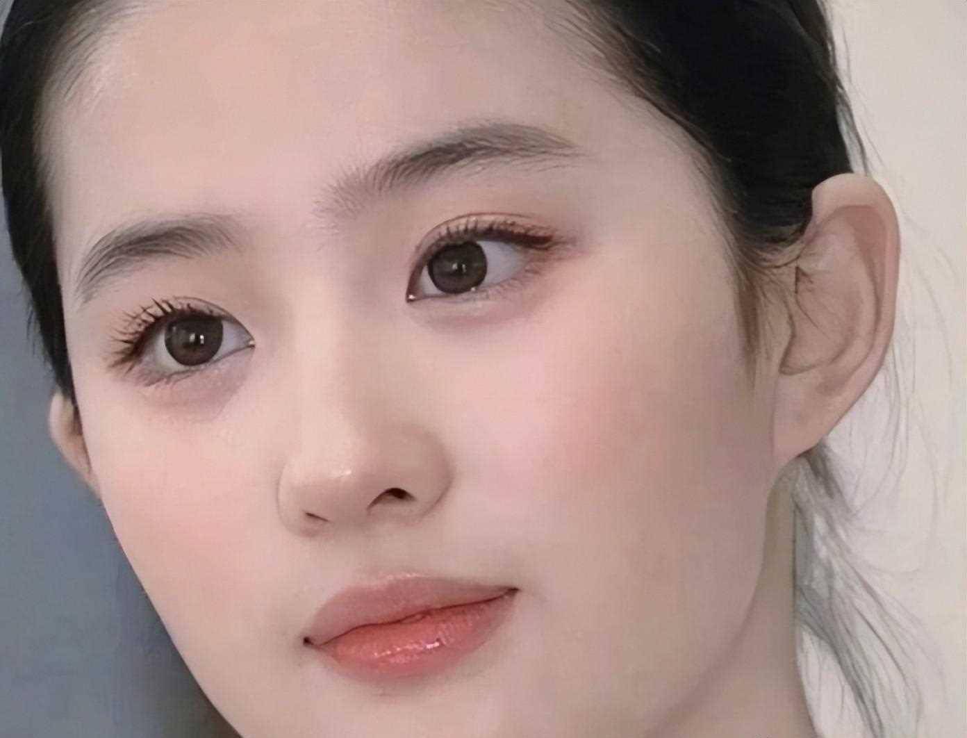丹凤眼的韩国女明星图片
