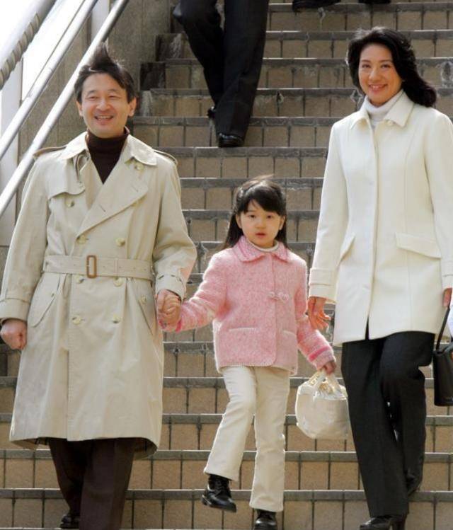 良子皇后:折磨无辜儿媳,小眼睛隔代传给爱子,雅子的基因都没辙_皇室