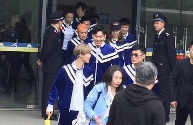 之外,这一期的飞行嘉宾也是大有来头,不仅请来了惠若琪,苏炳添,张国伟