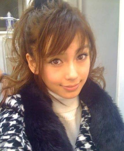 小嫩模angelababy是如何一步步"碾压"黄晓明的?_陈伟霆_日本_绯闻