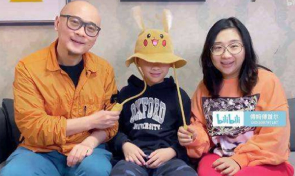 傅首尔表示,离婚后已经和孩子沟通好,对孩子的影响降到最低!