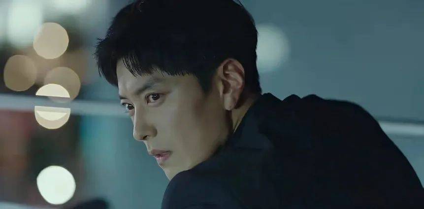 将至》的"向死而生"哲学:我死了又死,也活了又活_崔怡_徐仁国_故事