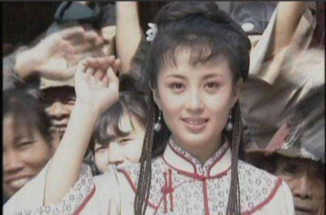 考场上的傅善祥既紧张又激动,看到考题后,傅善祥文