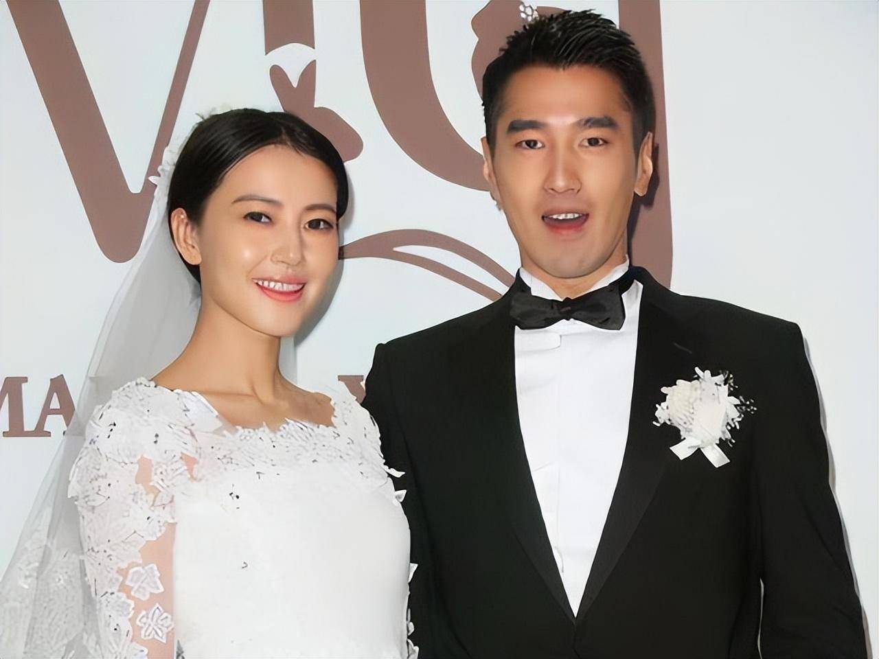 盘点和她拍过戏的那些男神_于小伟_恋情_家庭