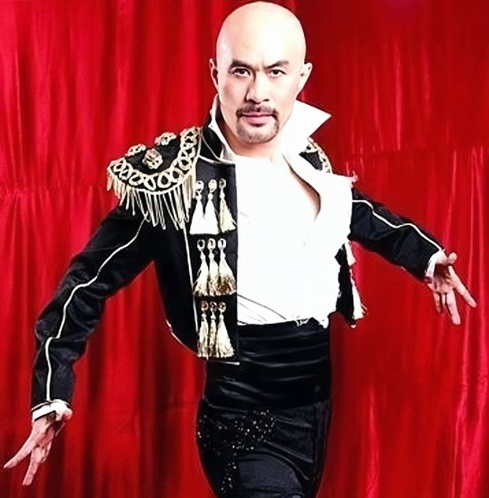 克里斯-贾德:麦克-杰克逊灵魂伴舞,神似徐锦江!_广大观众_舞蹈_舞台