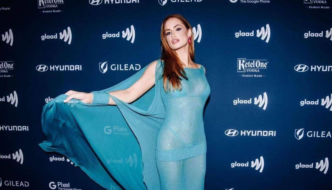 说起海莉卡里尔,很多中国网友可能不认识她,但她在美国模特社区和社交