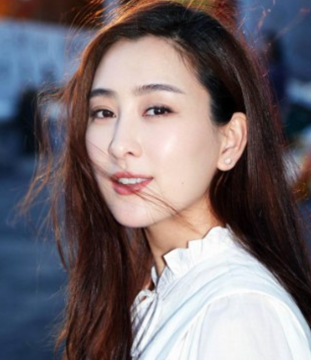 看看她干过的那些事_范金涛_父母_北京