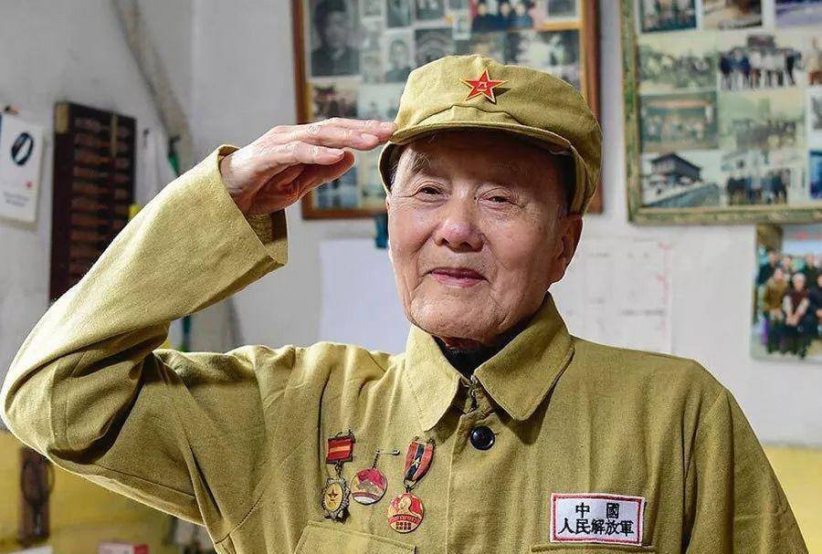 战斗英雄张富清:共和国勋章获得者,深藏功名64载为山区奉献一生