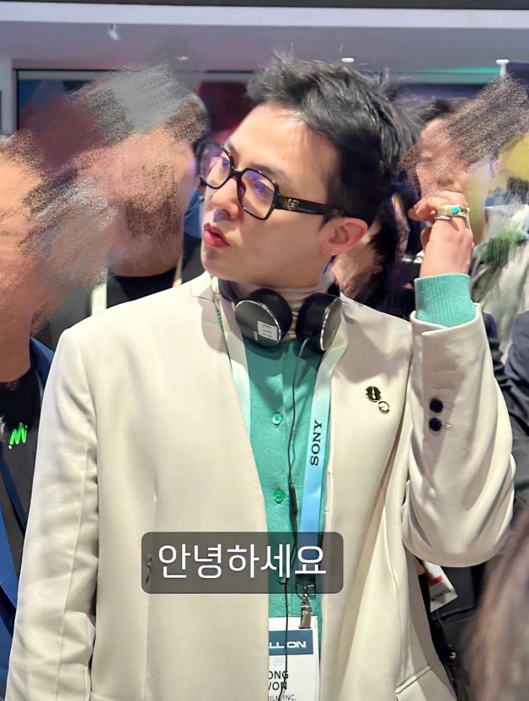 路人厕所偶遇权志龙,盛赞其衣品,未受涉毒风波影响_明星_网友_行为