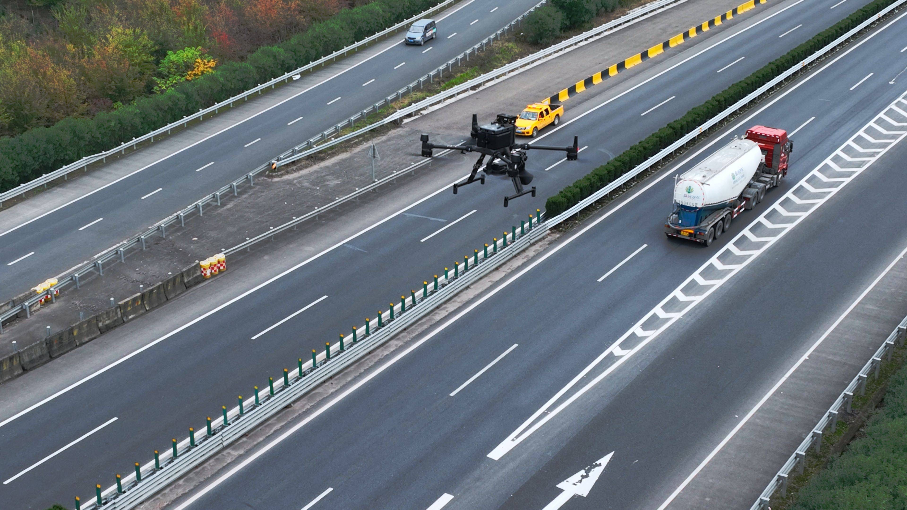 巡检无人机亮相,无人机高速公路巡检方案价值有哪些