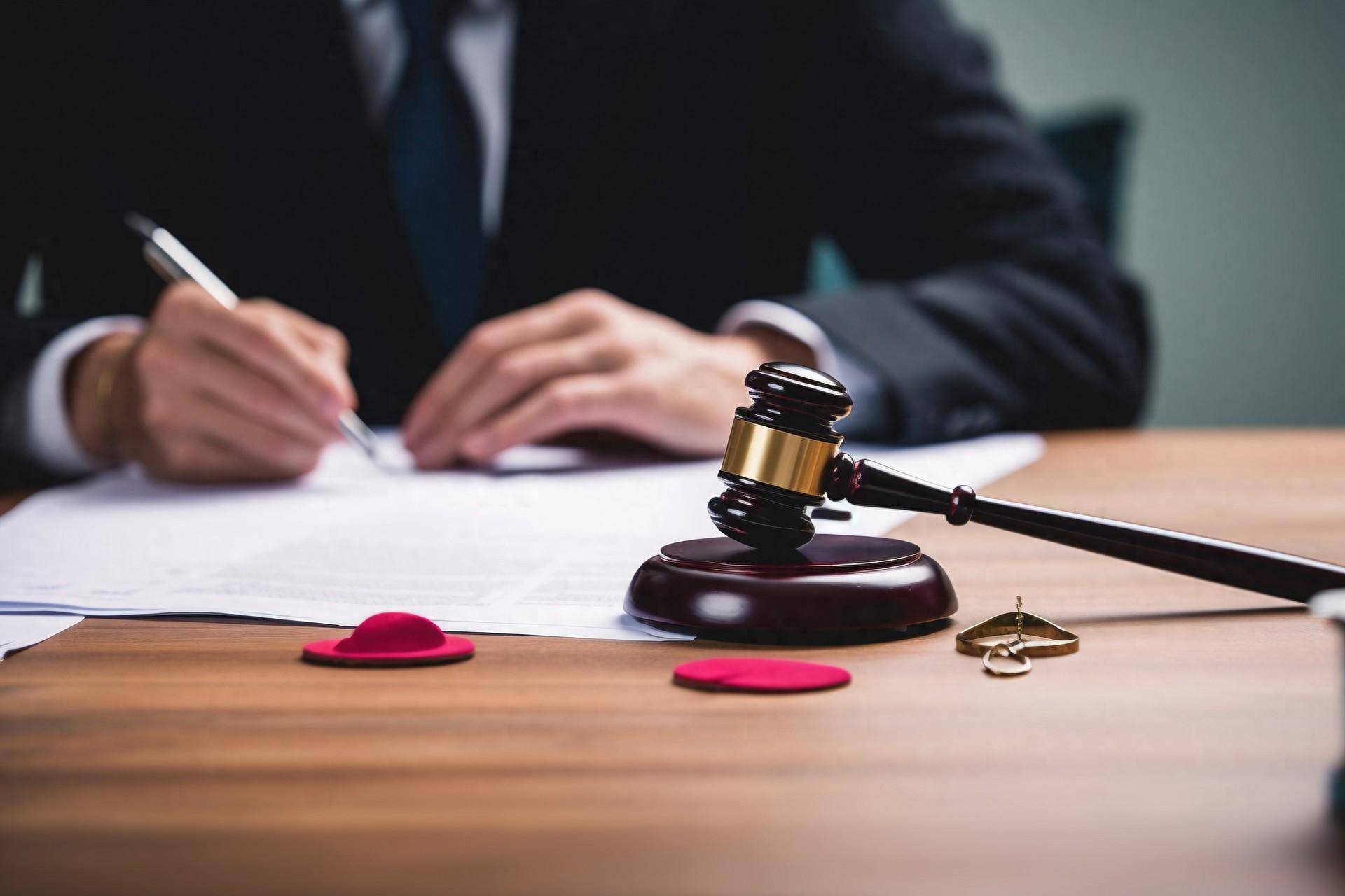 深圳刑事辩护律师，守护正义的最后一道防线