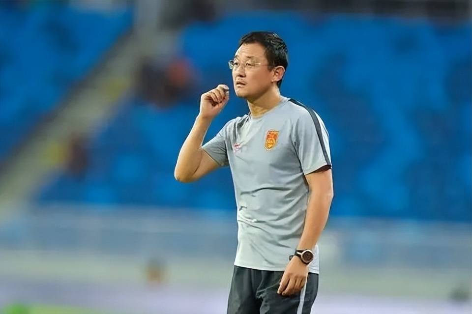 中国足球运动员里最有牌面球员出炉,不是范志毅武磊_孙继海_李铁_联赛