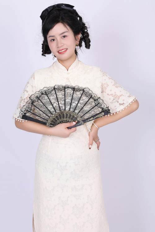 星座:水瓶座爱好:音乐/舞蹈才艺学习:模特/表演喜欢的明星:蔡依林