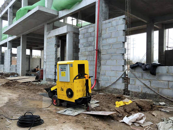 二次结构打柱子机器-1小时打5方料,快速抢工期_施工_工作_可以实现