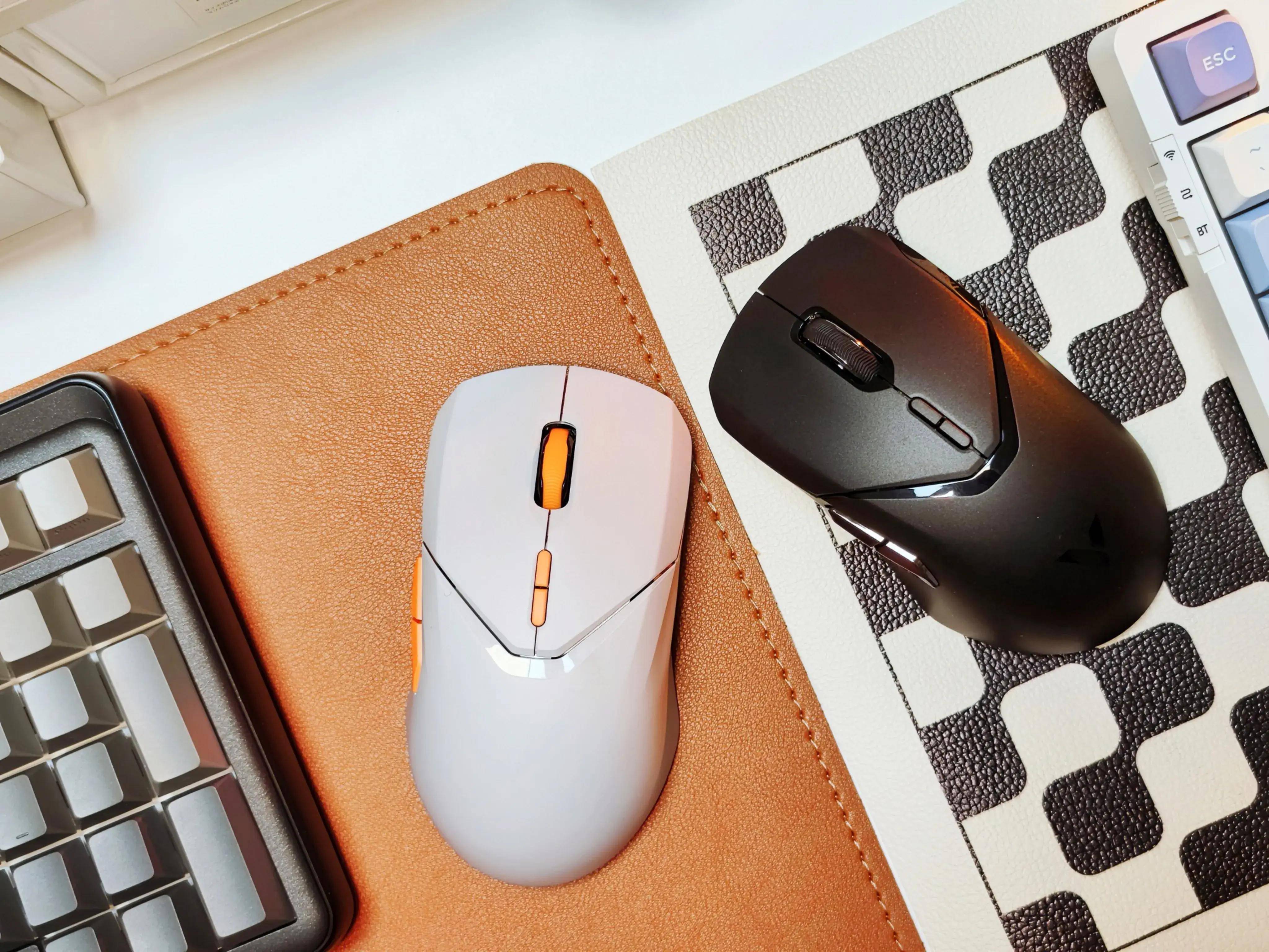 情侣你嗑过CP,那鼠标你嗑过CP吗?雷柏VT9Pro&Mini无惧大手小手都能顺手!