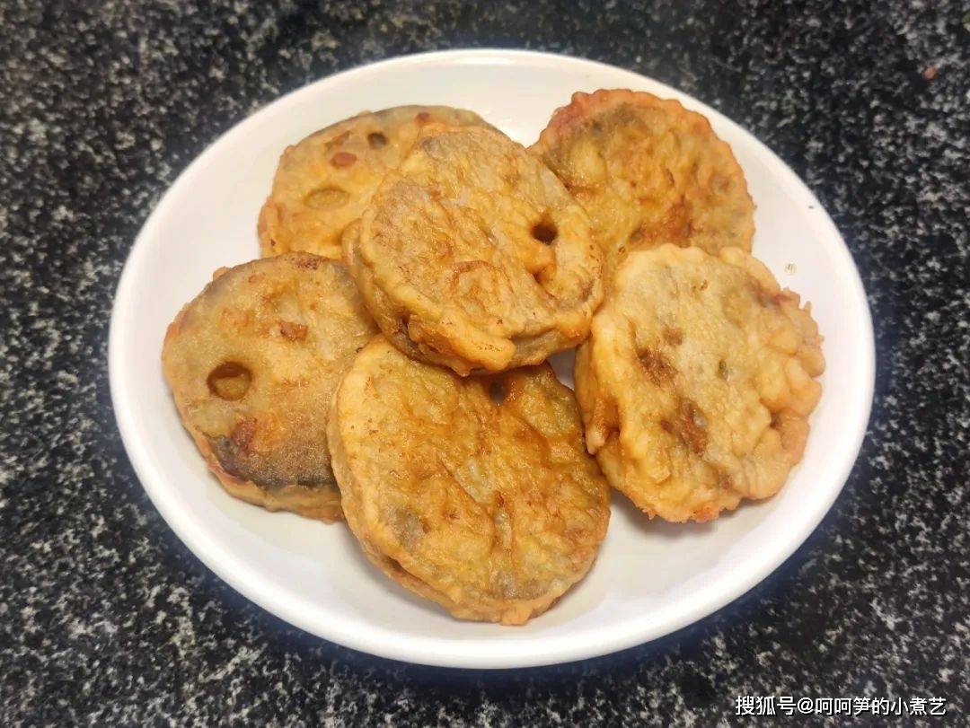 新年到,炸点年货过大年,金黄诱人寓意佳的炸藕盒,老少皆宜