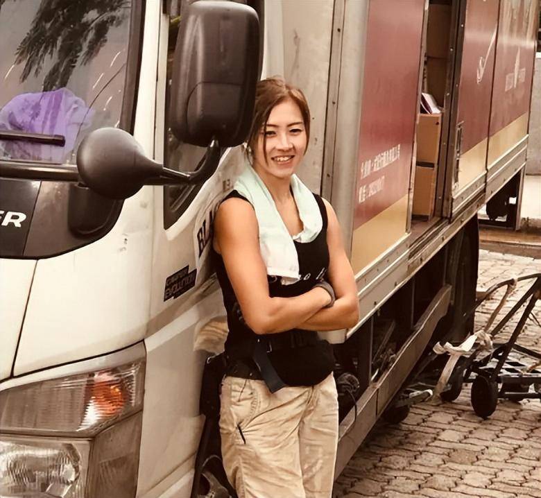 香港最美搬运工,参加相亲节目被富二代抱走,现状如何?
