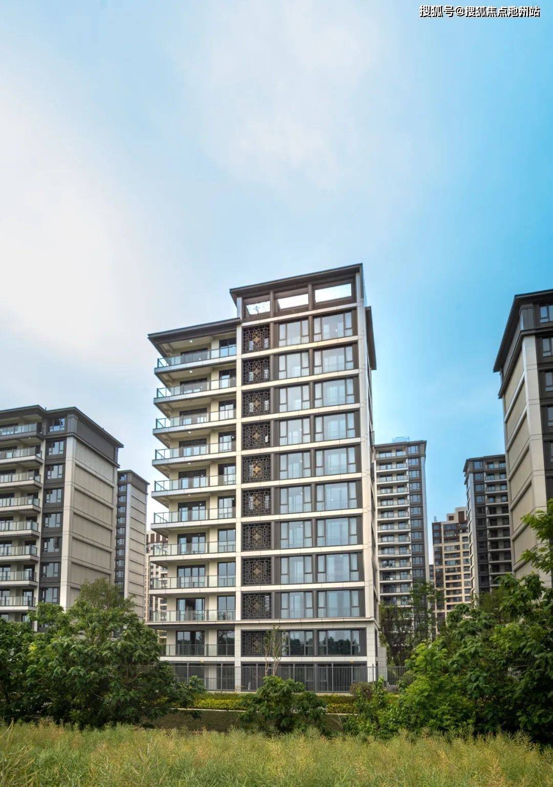 嘉兴南湖「鸿翔中金鸿樾府」售楼处电话/实时更新网站2023*12*13内幕