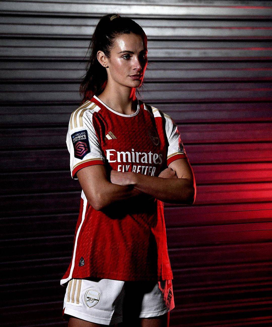 阿森纳女足新秀登场,颜值也是不错滴
