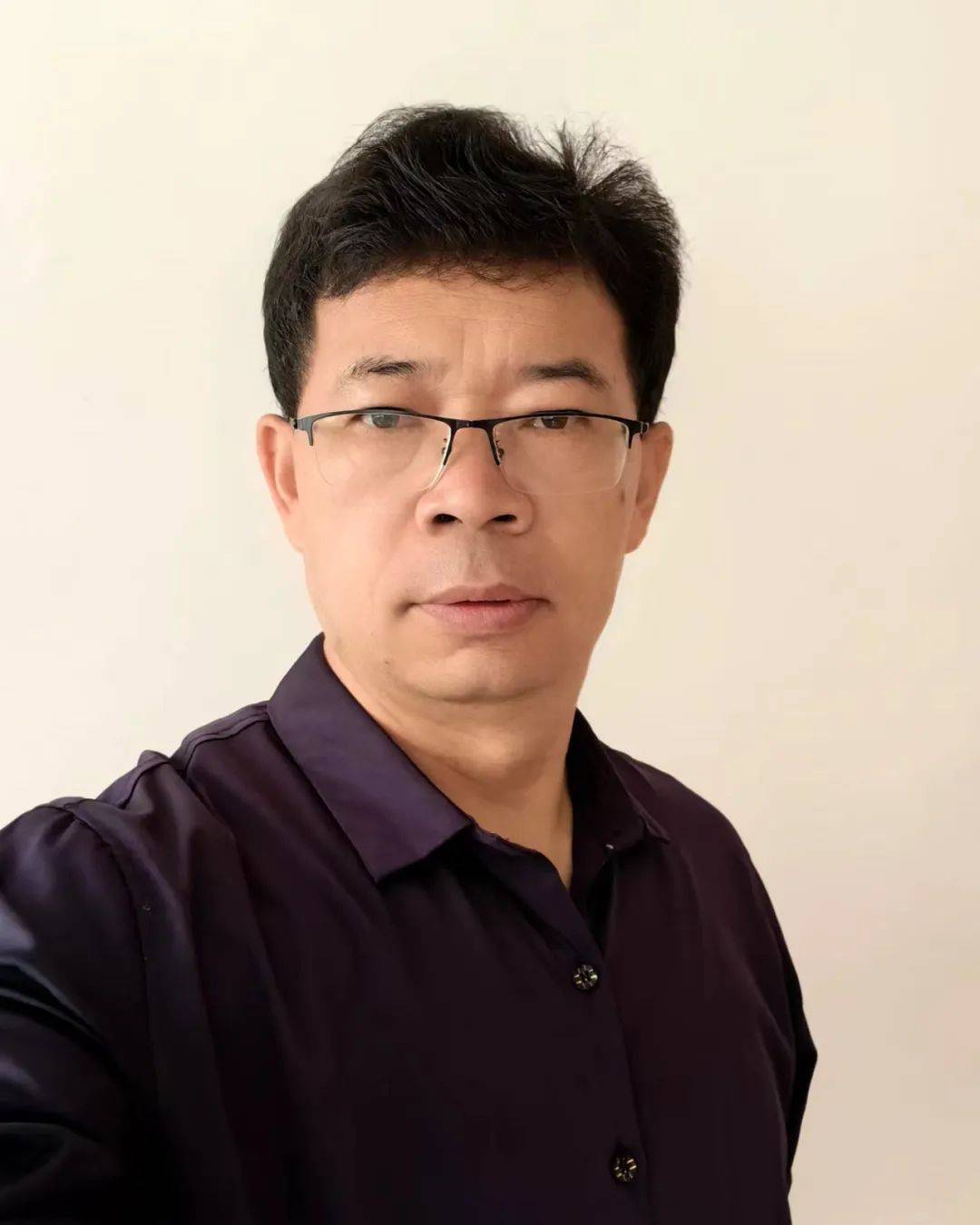 宋义,男,1970年11月12日.生于云南昆明.