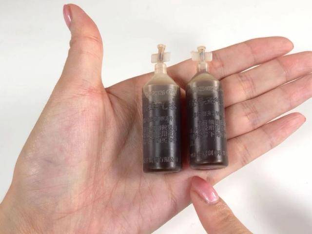 洗完脚后,睡前把"藿香正气水"涂抹在脚底,或帮助改善4大问题_症状