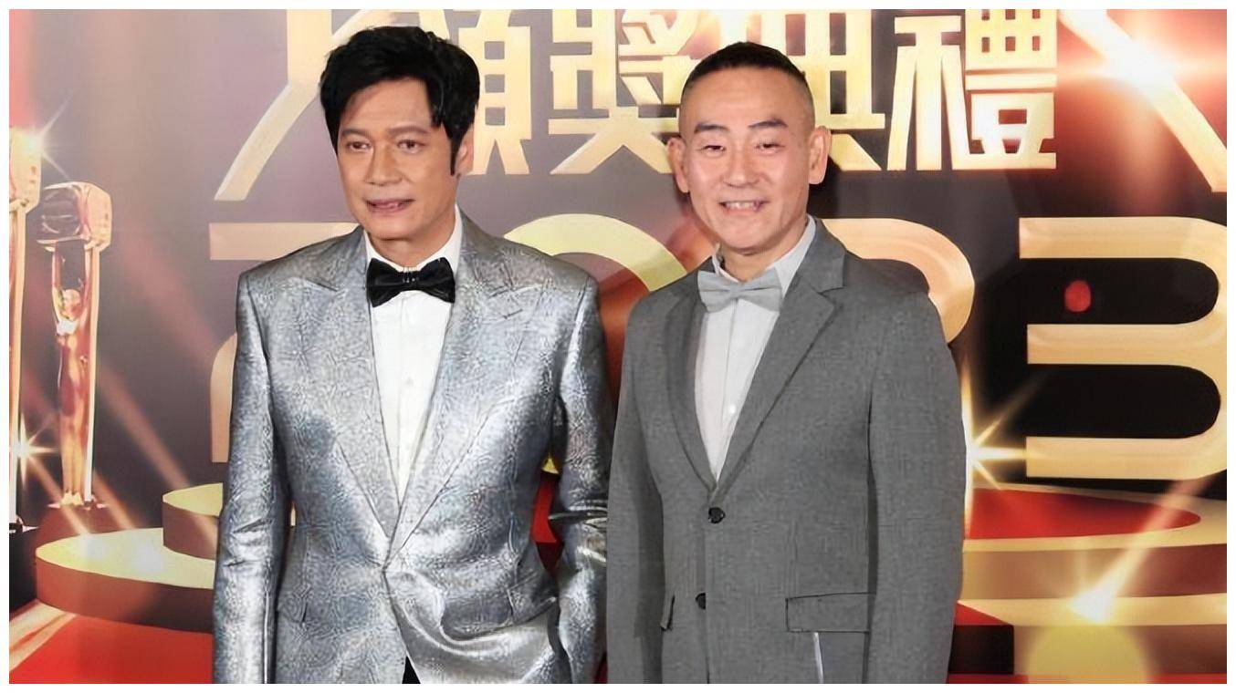 香港知名男星林保怡被曝与恋爱15年男友结婚,两人亲密照曝光_回应