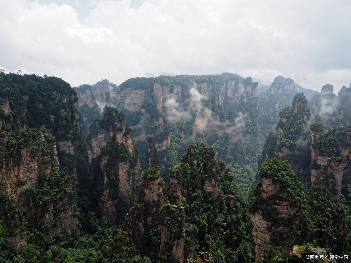 湖南游玩五天的旅游团价格多少，抱团去张家界旅游5日多少钱