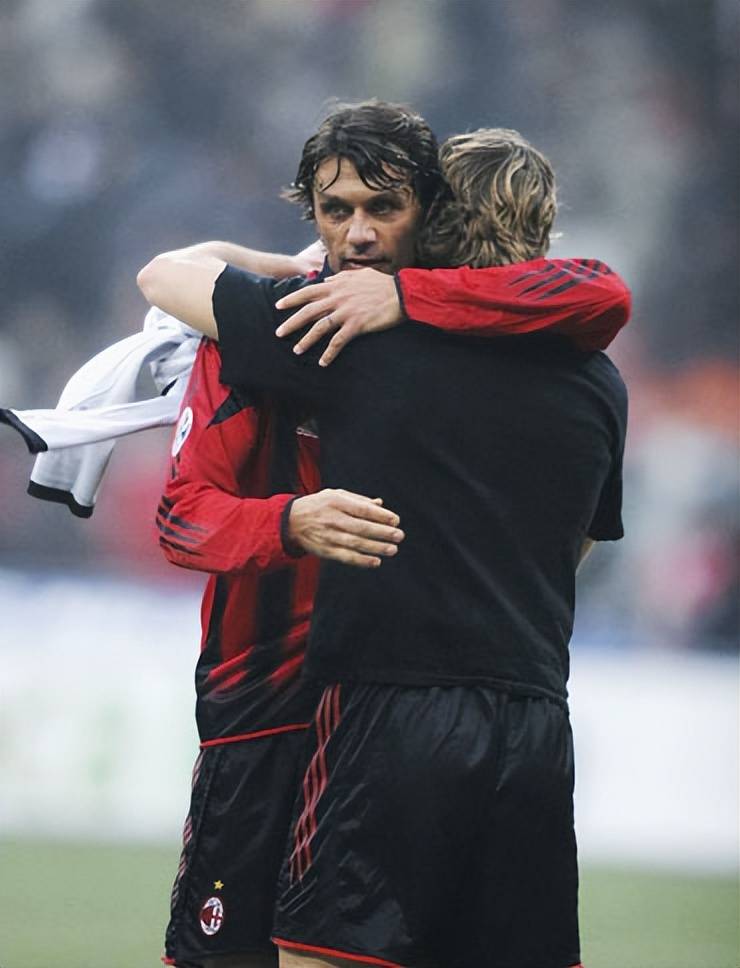 2005年马尔蒂尼庆祝意甲首秀20年,3-1逆转乌鸡_舍瓦_乌迪内斯_卡卡