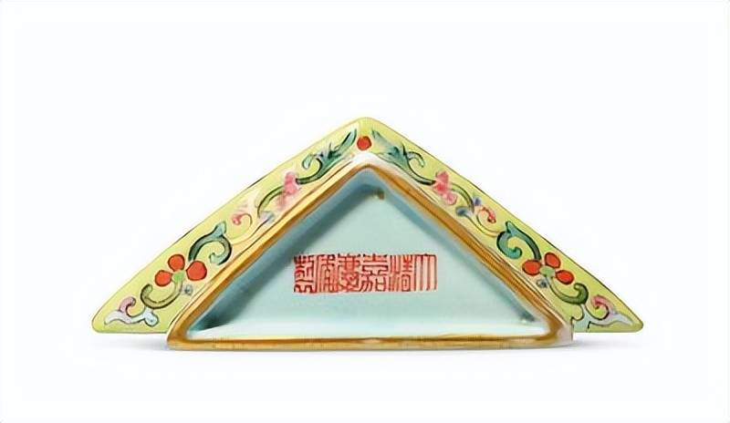 清雅居藏瓷拍卖鉴赏（二）_乾隆_嘉庆_时期