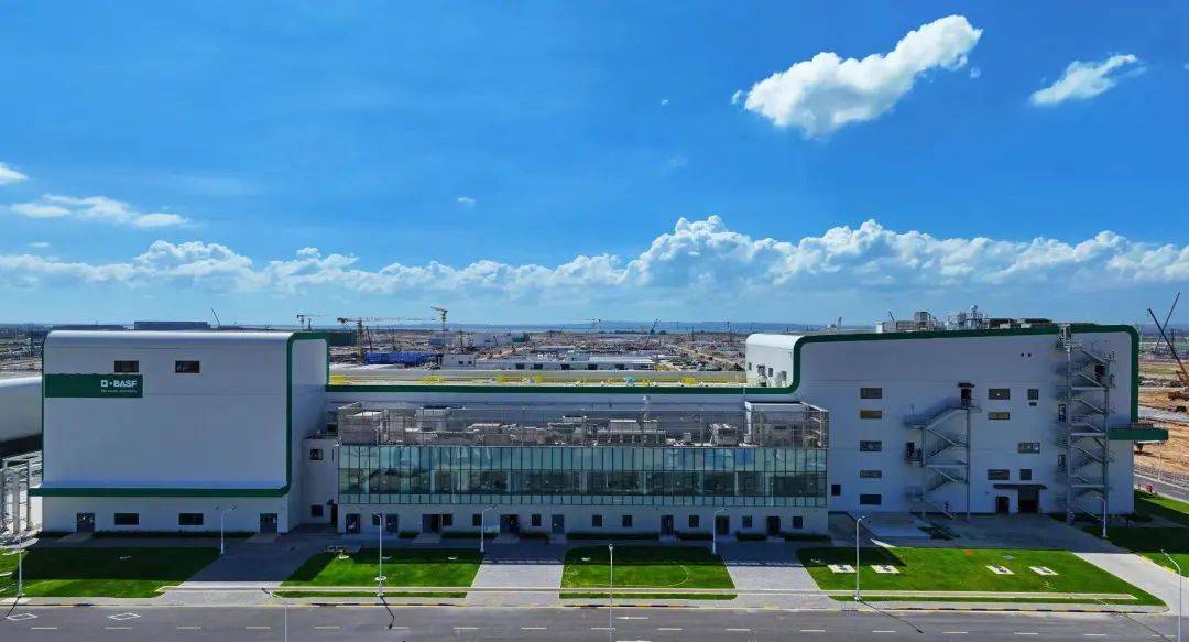 总投资约100亿欧元,巴斯夫湛江一体化基地首批装置竣工
