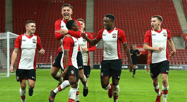 周六足球赛斯推荐:斯旺西vs南安普敦,巴列卡诺vs拉斯帕尔马斯_本赛季