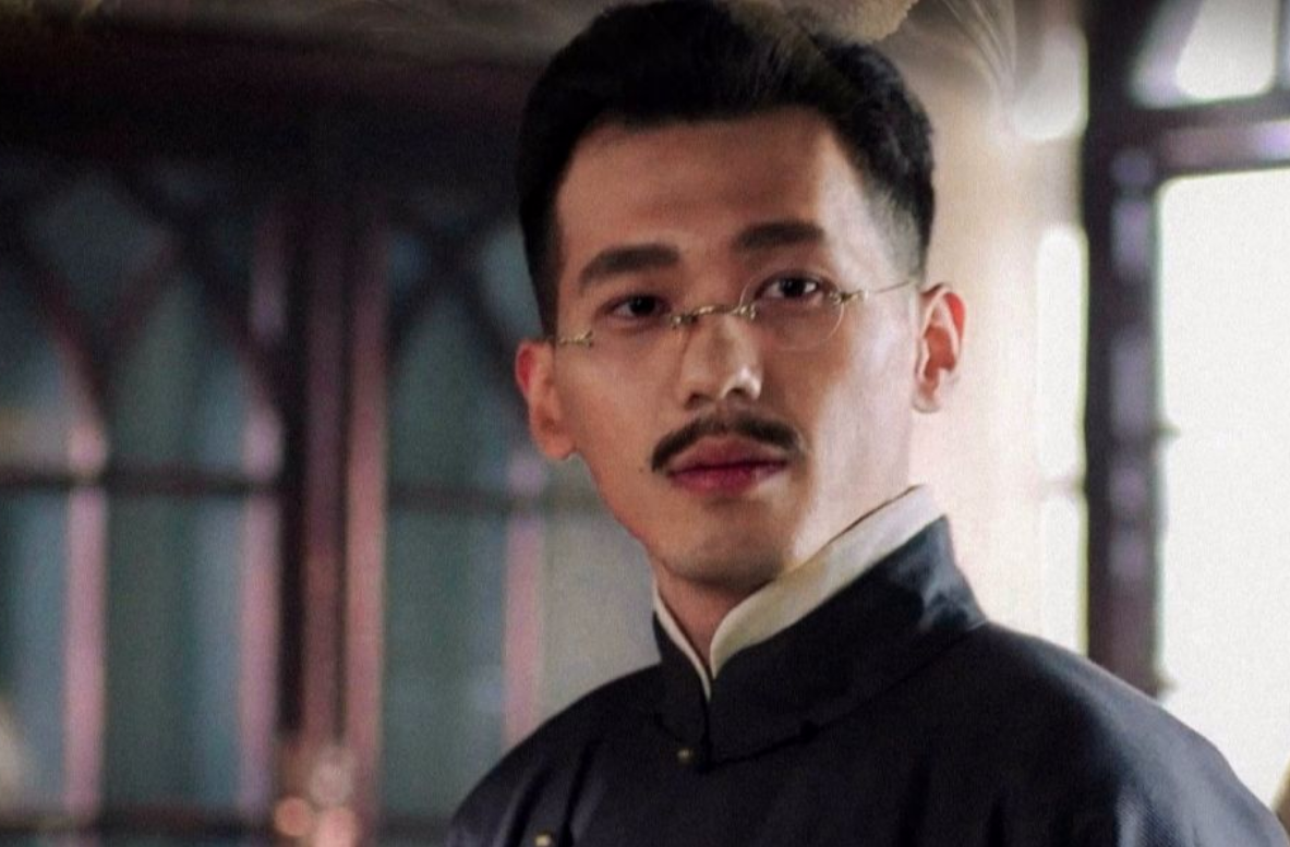 白宇:父亲拥有亿万身家,母亲也是演员,女朋友是大家熟悉的她