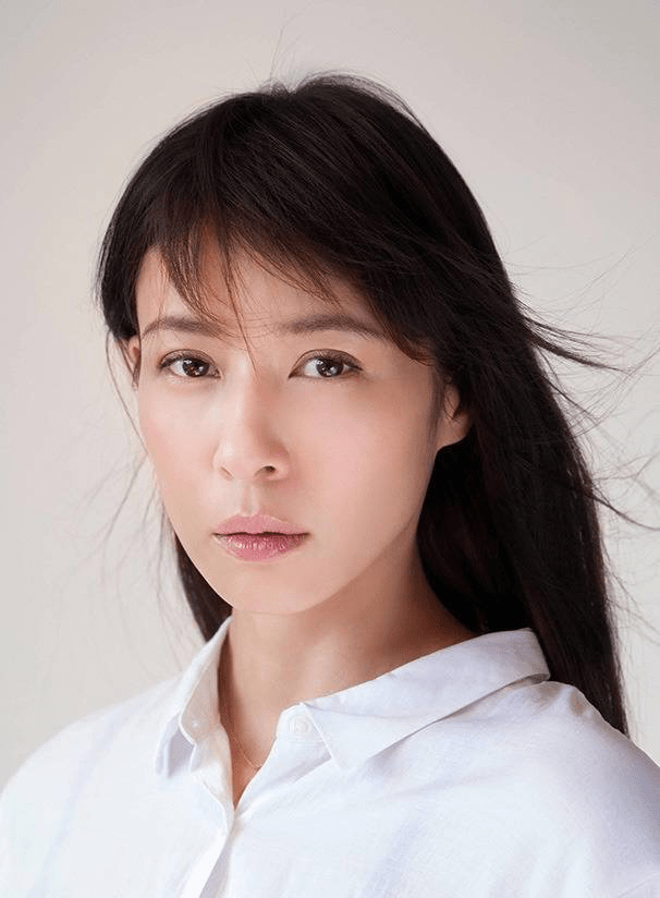 水野美纪如何成东亚美女标杆?凹凸颜值与横溢才华,究竟藏何魅力之谜?