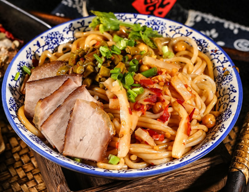 担子米粉丨餐饮老板如果想创业顺利,这3个改变很重要!_什么_生活_时候