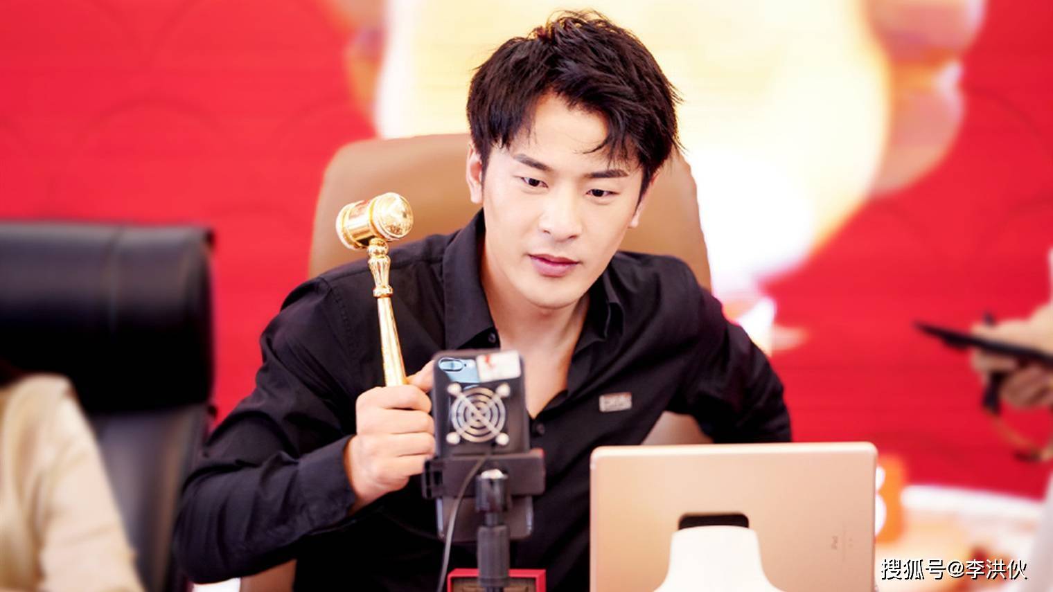 辛巴迷惑发言引众怒,被吐槽为了赚钱啥都说_直播间_婚礼_视频