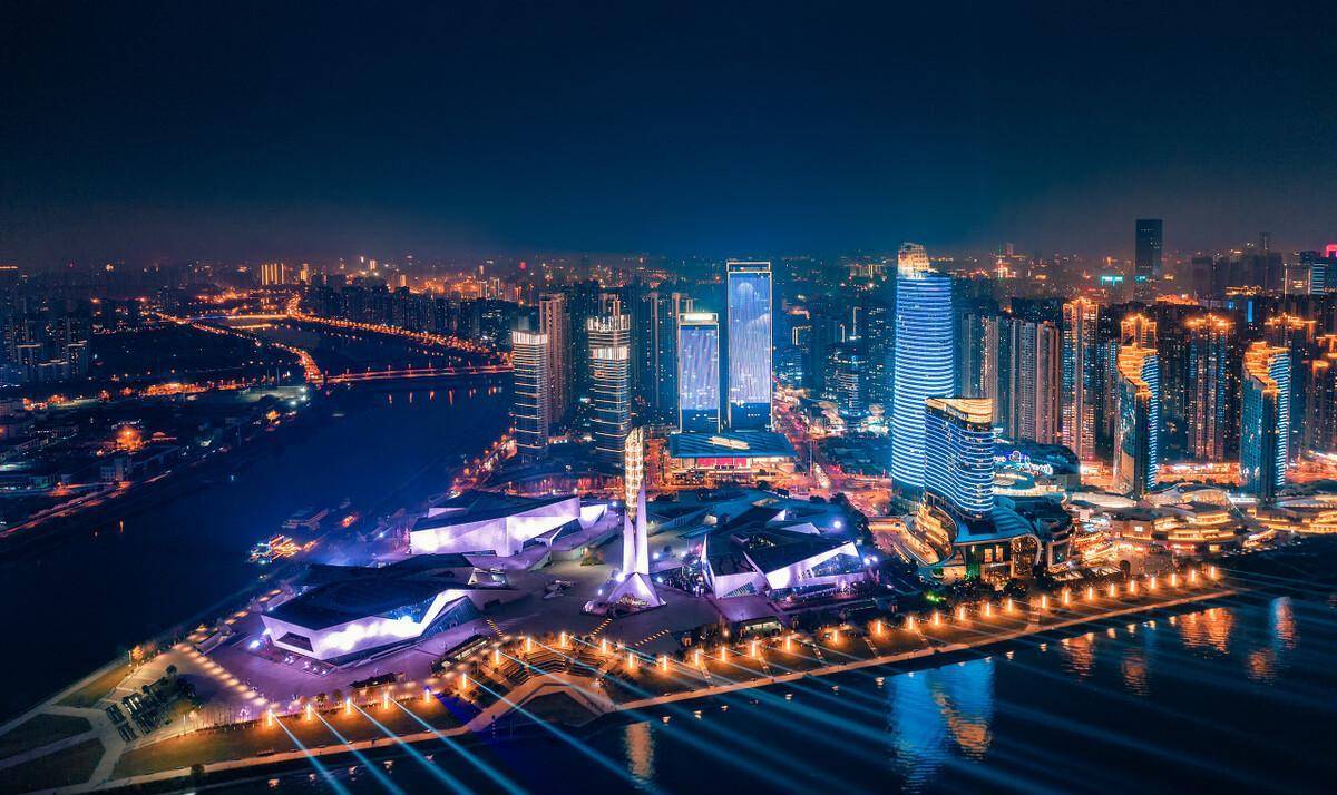 那个"为10万块在263米高楼做引体向上"的吴永宁,已经去世5年了