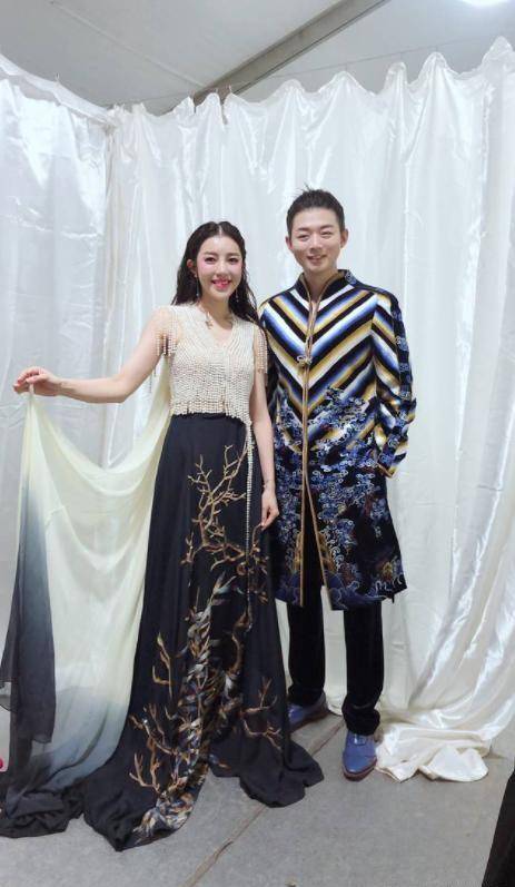 网友:强烈反对,无语,不看!他为何不受待见了_陈露_音乐_演出