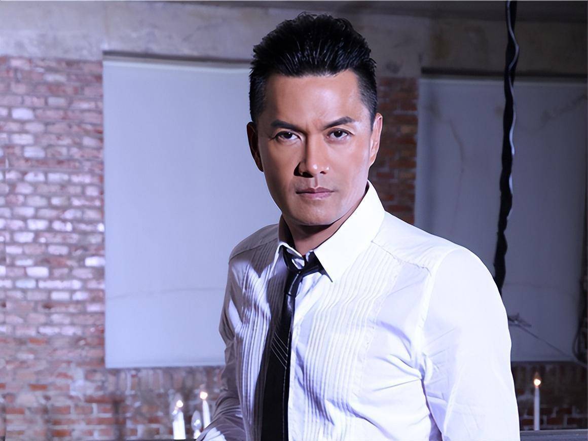 一婚娶周海媚,二婚娶邝美云,三婚娶亿万富婆,吕良伟到底凭啥?