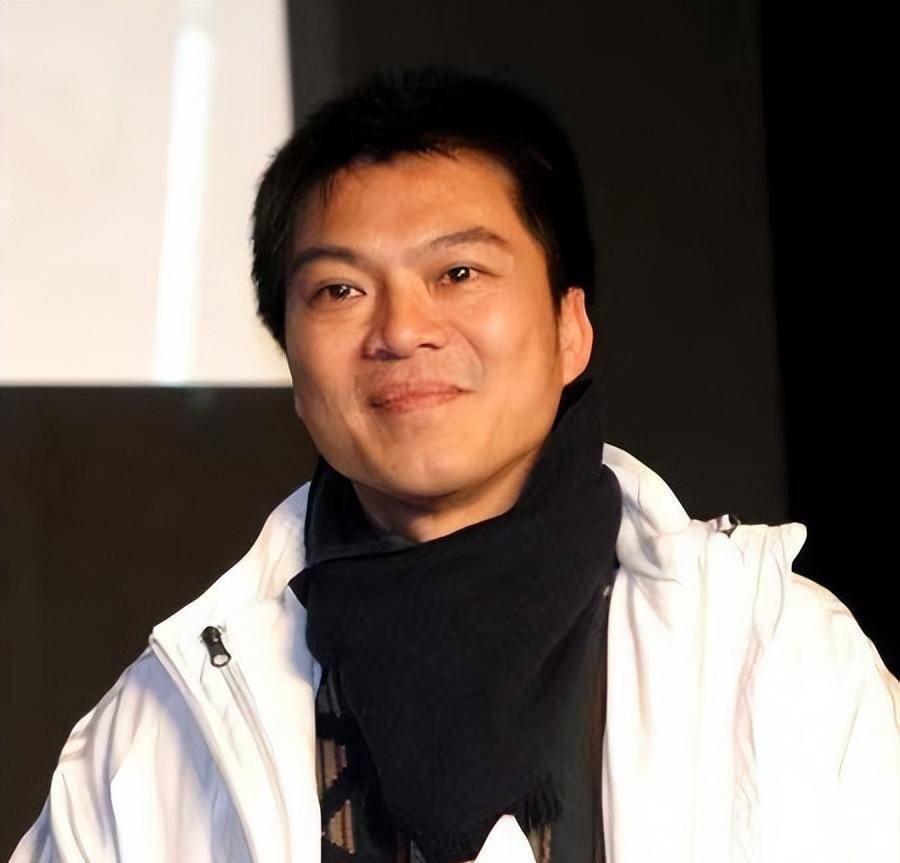 世界冠军江嘉良:巅峰时退役,娶百花影后为妻,相爱数十年无绯闻_乒乓球