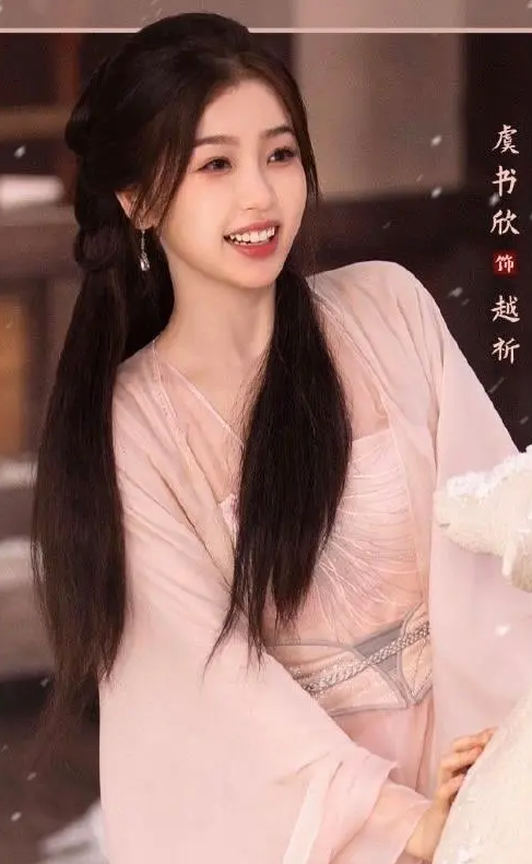 仙剑六预告首发,虞书欣许凯花絮摸头杀立刻曝光?甜死得了!