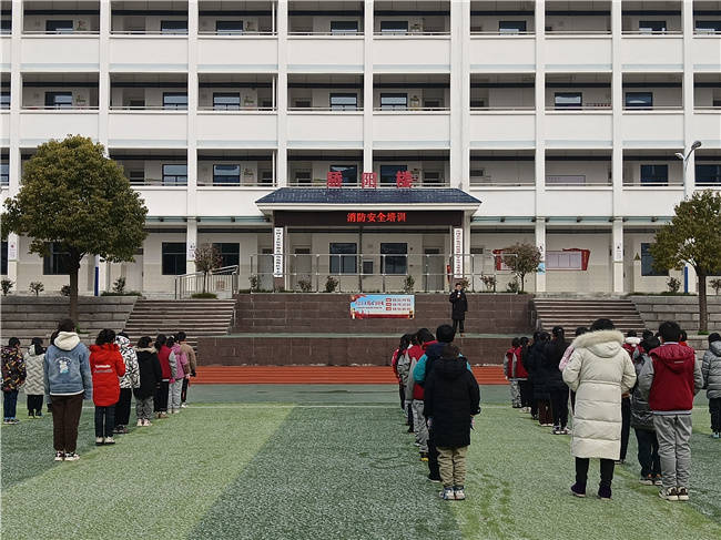 兴山县高桥乡开展防火安全培训及安全大排查_进行_师生_部署