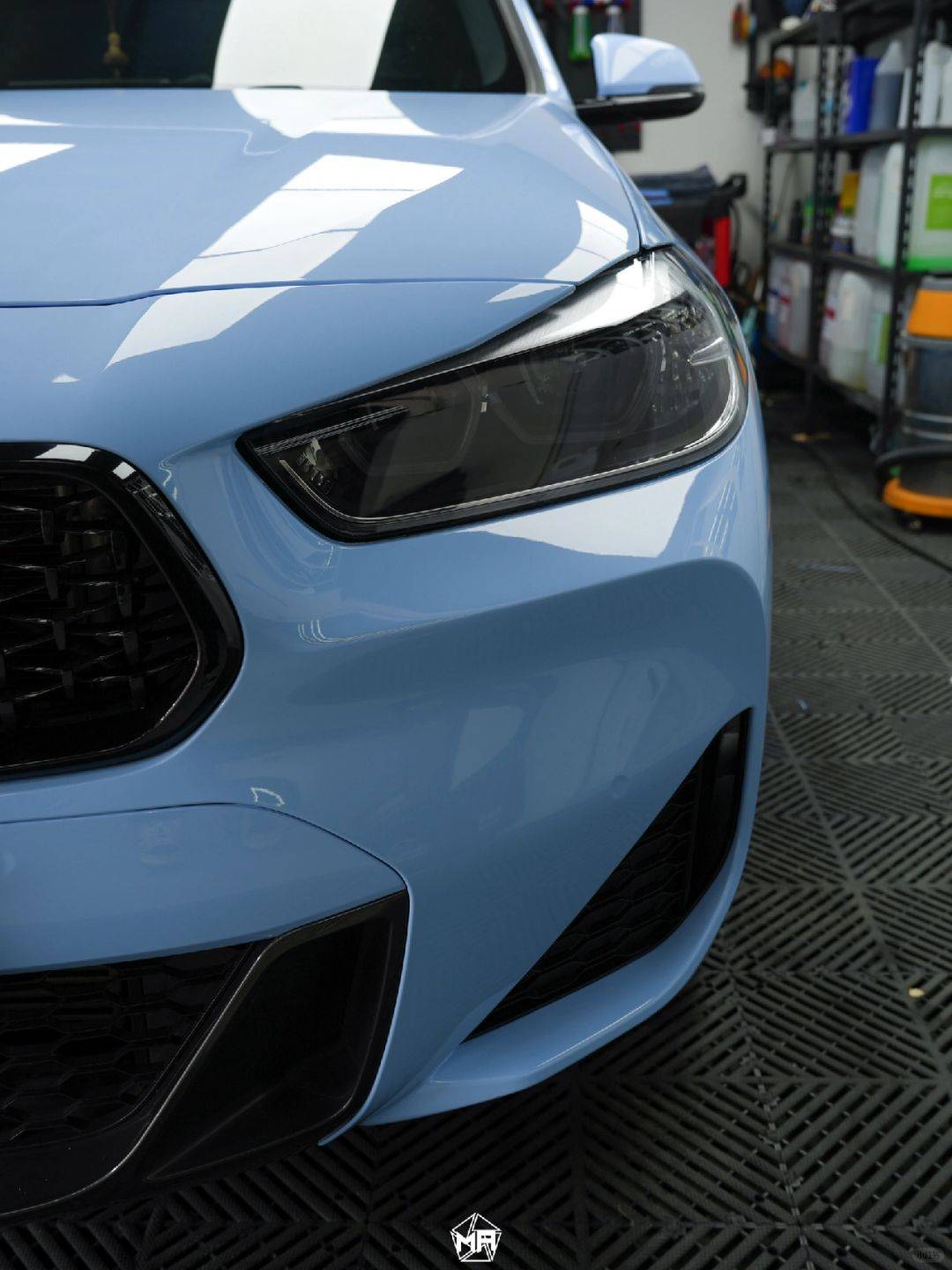 宝马x2矩阵改色膜赞德福特蓝,重拾灰应有的畅快感与竞速激情_搜狐汽车